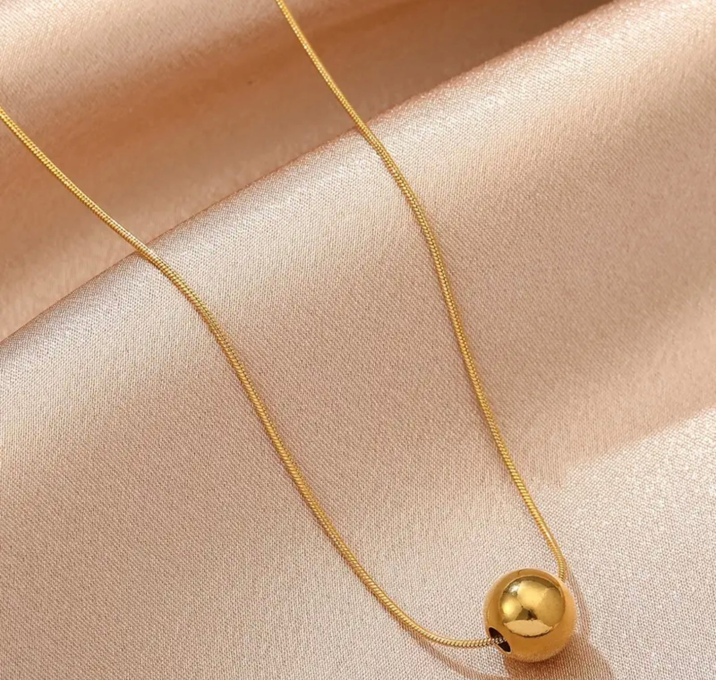 Luna Golden Bead Necklace